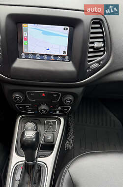 Внедорожник / Кроссовер Jeep Compass 2017 в 