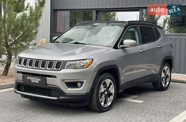 Внедорожник / Кроссовер Jeep Compass 2018 в 