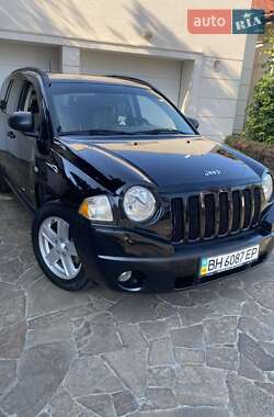Внедорожник / Кроссовер Jeep Compass 2007 в 