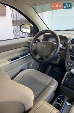 Внедорожник / Кроссовер Jeep Compass 2007 в 