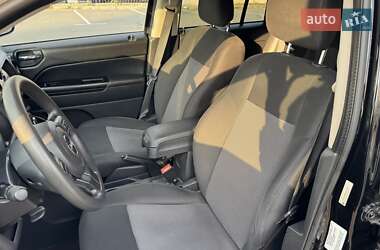 Внедорожник / Кроссовер Jeep Compass 2013 в 