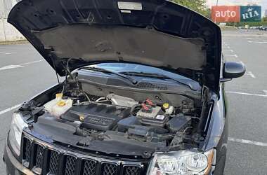 Внедорожник / Кроссовер Jeep Compass 2013 в 