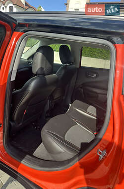 Внедорожник / Кроссовер Jeep Compass 2021 в 