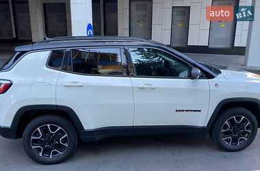 Позашляховик / Кросовер Jeep Compass 2020 в 