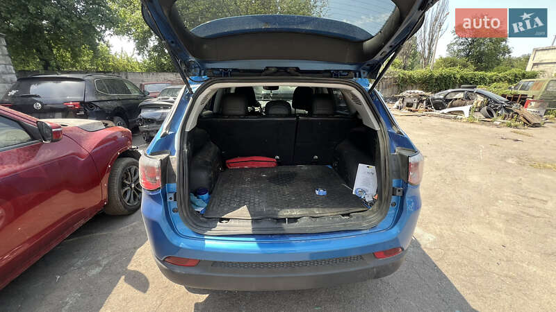 Внедорожник / Кроссовер Jeep Compass 2017 в Каменском