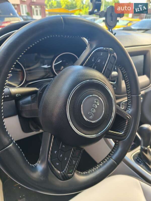 Внедорожник / Кроссовер Jeep Compass 2019 в Киеве