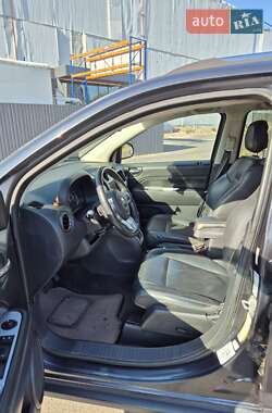 Внедорожник / Кроссовер Jeep Compass 2014 в 