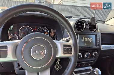 Внедорожник / Кроссовер Jeep Compass 2014 в 