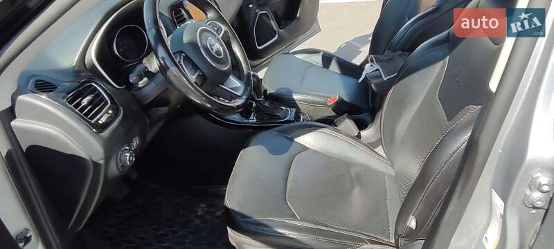 Внедорожник / Кроссовер Jeep Compass 2019 в Киеве
