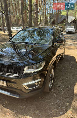 Внедорожник / Кроссовер Jeep Compass 2018 в 