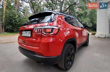 Внедорожник / Кроссовер Jeep Compass 2018 в 