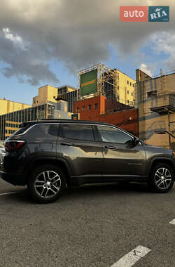 Позашляховик / Кросовер Jeep Compass 2017 в Києві