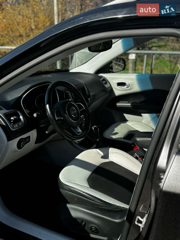 Позашляховик / Кросовер Jeep Compass 2017 в Києві