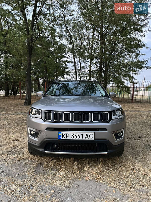 Внедорожник / Кроссовер Jeep Compass 2017 в Запорожье