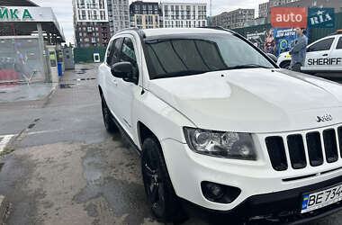 Внедорожник / Кроссовер Jeep Compass 2015 в Киеве