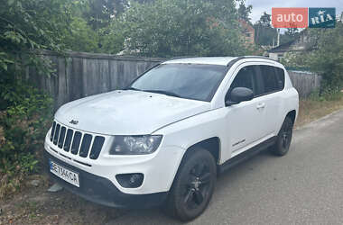 Внедорожник / Кроссовер Jeep Compass 2015 в 