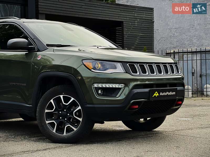 Внедорожник / Кроссовер Jeep Compass 2020 в Киеве