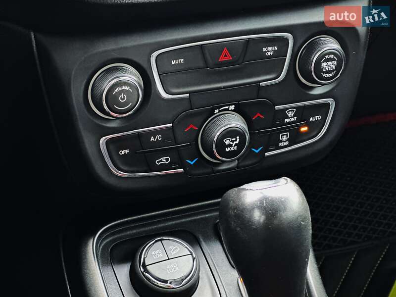 Внедорожник / Кроссовер Jeep Compass 2020 в Киеве