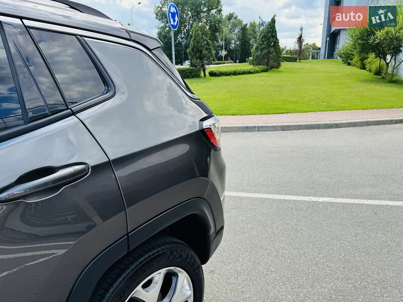 Внедорожник / Кроссовер Jeep Compass 2019 в Киеве