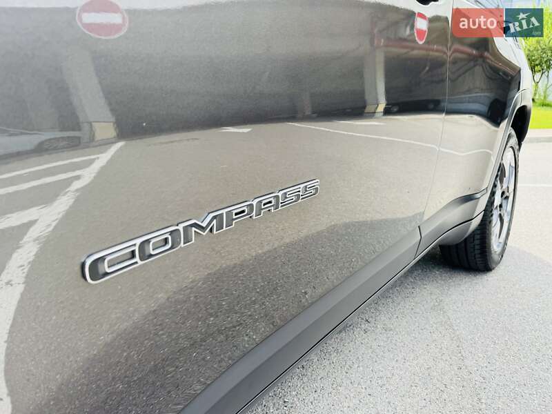 Внедорожник / Кроссовер Jeep Compass 2019 в Киеве