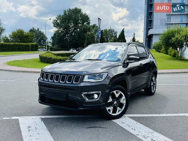 Внедорожник / Кроссовер Jeep Compass 2019 в Киеве