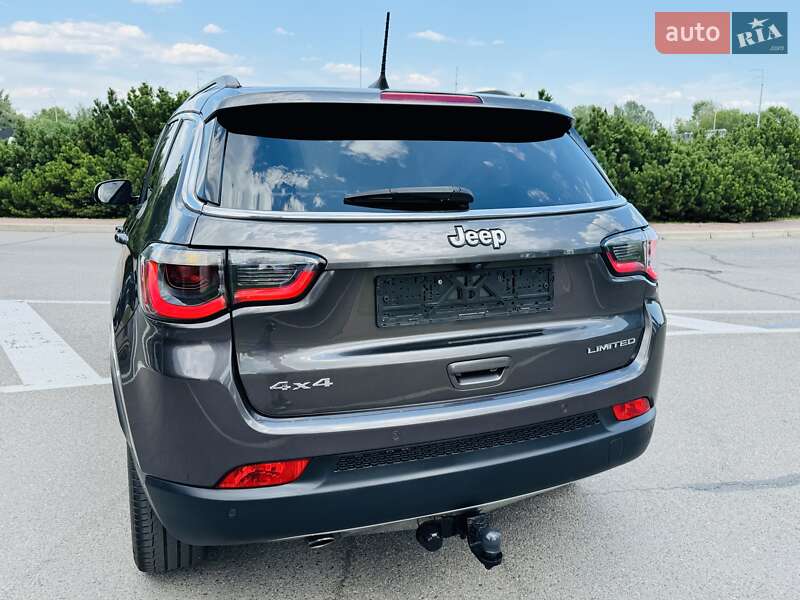 Внедорожник / Кроссовер Jeep Compass 2019 в Киеве