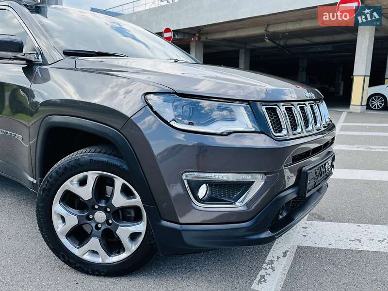 Внедорожник / Кроссовер Jeep Compass 2019 в Киеве