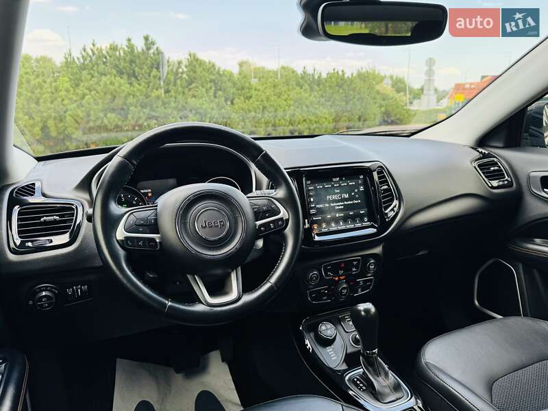 Внедорожник / Кроссовер Jeep Compass 2019 в Киеве