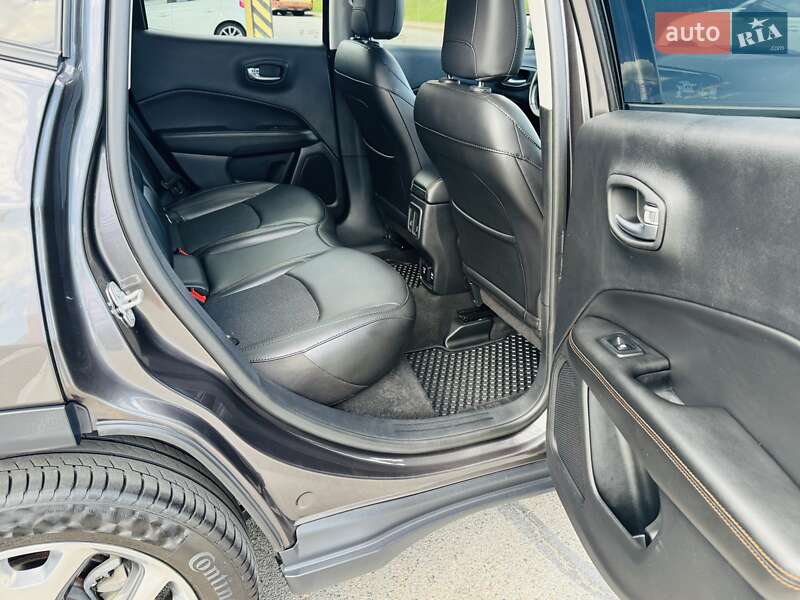 Внедорожник / Кроссовер Jeep Compass 2019 в Киеве