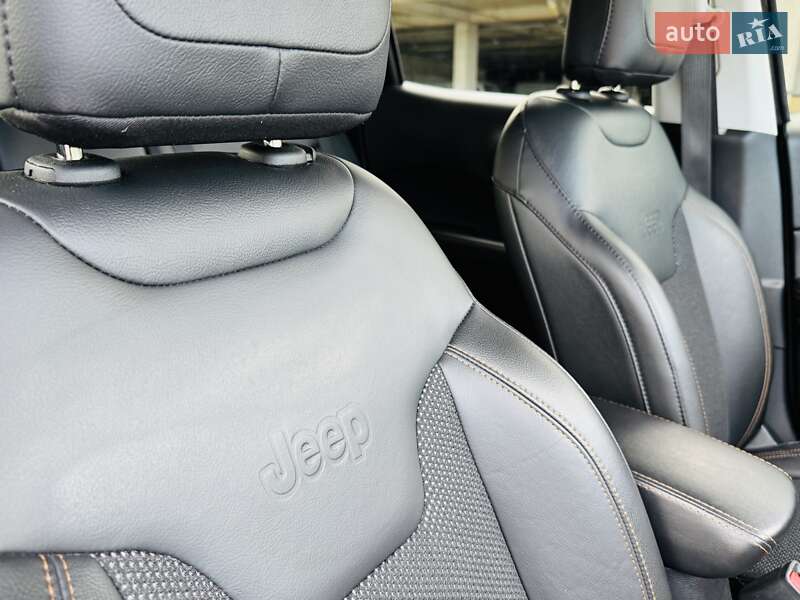 Внедорожник / Кроссовер Jeep Compass 2019 в Киеве