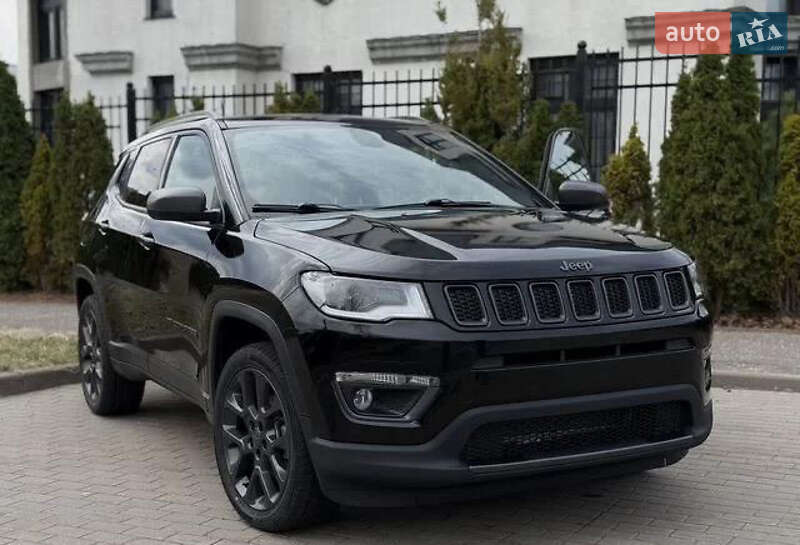 Внедорожник / Кроссовер Jeep Compass 2020 в 