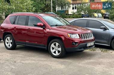Внедорожник / Кроссовер Jeep Compass 2014 в 