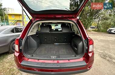 Внедорожник / Кроссовер Jeep Compass 2014 в 