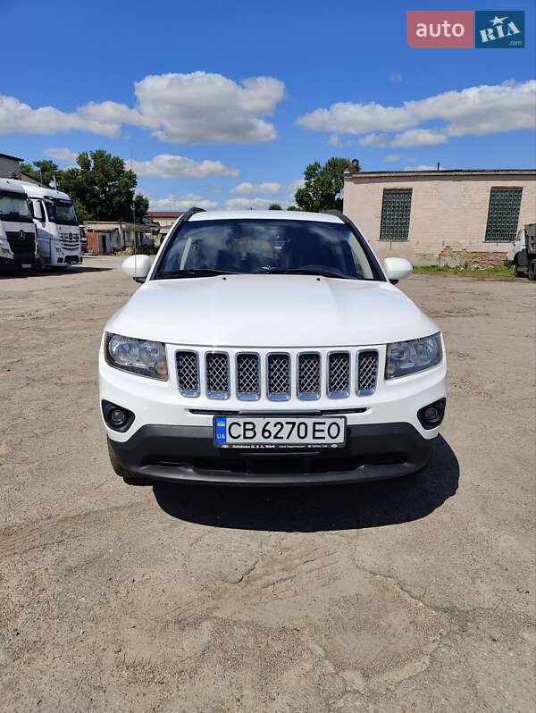 Внедорожник / Кроссовер Jeep Compass 2016 в 