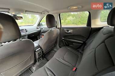 Внедорожник / Кроссовер Jeep Compass 2017 в 