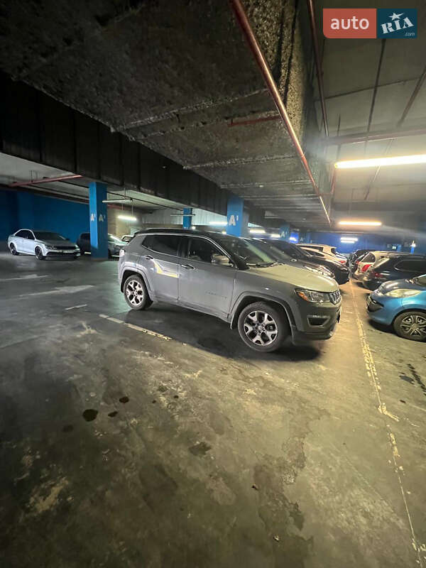 Внедорожник / Кроссовер Jeep Compass 2019 в Львове