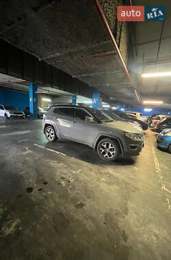 Внедорожник / Кроссовер Jeep Compass 2019 в 