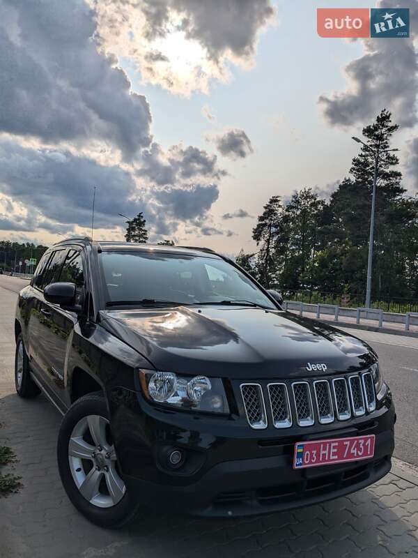 Внедорожник / Кроссовер Jeep Compass 2016 в 