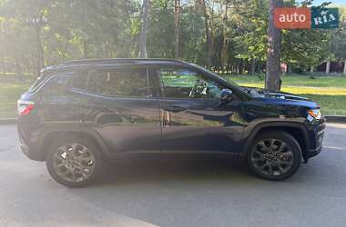 Внедорожник / Кроссовер Jeep Compass 2019 в 