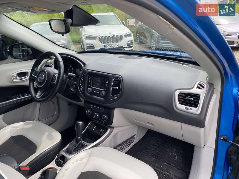 Внедорожник / Кроссовер Jeep Compass 2017 в Львове