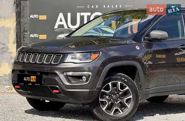 Внедорожник / Кроссовер Jeep Compass 2019 в 