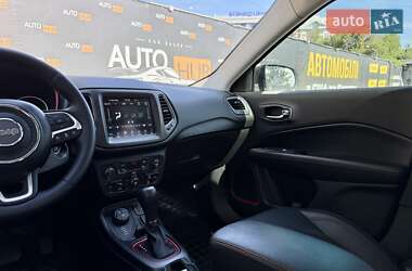 Внедорожник / Кроссовер Jeep Compass 2019 в 