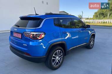 Внедорожник / Кроссовер Jeep Compass 2018 в 