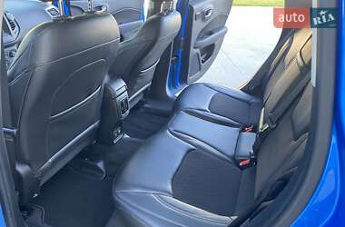 Внедорожник / Кроссовер Jeep Compass 2018 в 