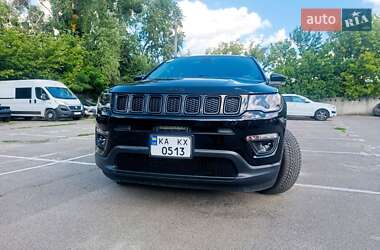 Внедорожник / Кроссовер Jeep Compass 2017 в Киеве