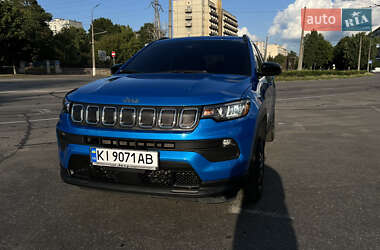 Внедорожник / Кроссовер Jeep Compass 2022 в 