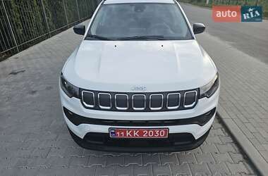 Внедорожник / Кроссовер Jeep Compass 2022 в 