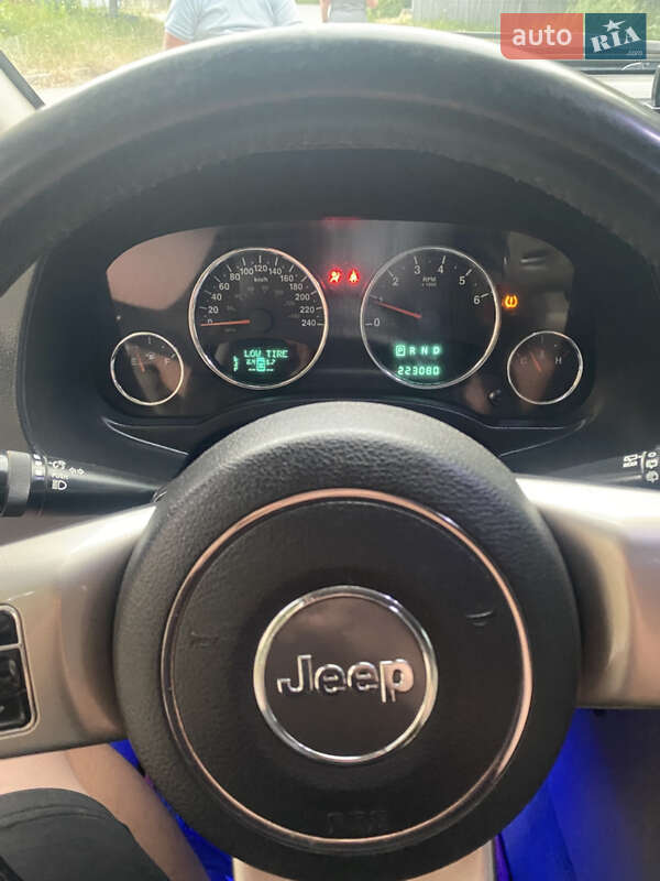 Внедорожник / Кроссовер Jeep Compass 2011 в Броварах