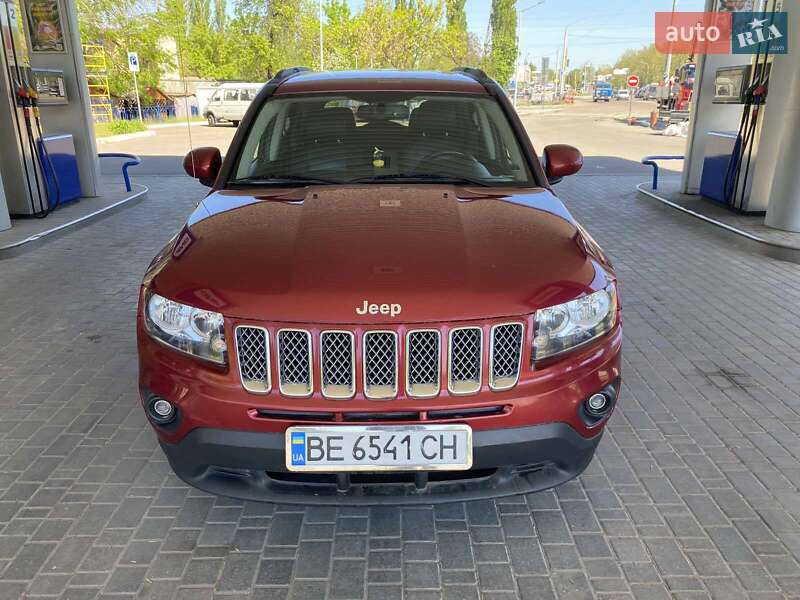 Внедорожник / Кроссовер Jeep Compass 2016 в Николаеве