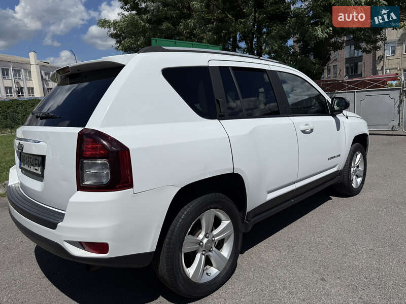 Внедорожник / Кроссовер Jeep Compass 2015 в Виннице